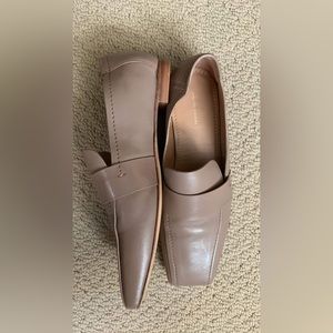 New - Mansur Gavriel Square Toe Loafers in Biscotto - size 36